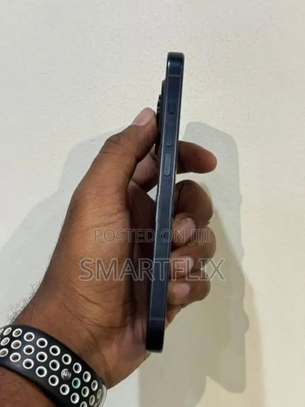 Apple iPhone 15 Pro (Used)
