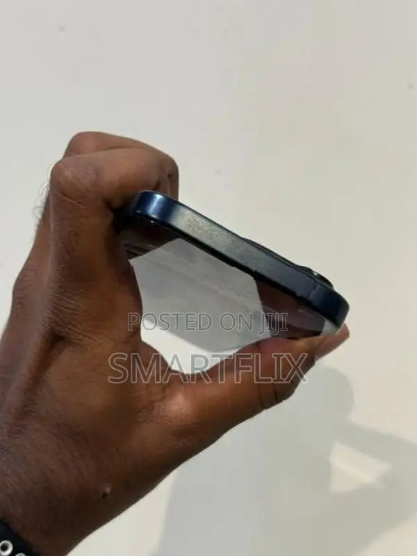 Apple iPhone 15 Pro (Used)