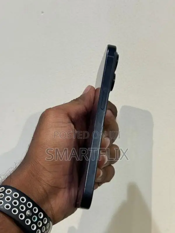 Apple iPhone 15 Pro (Used)