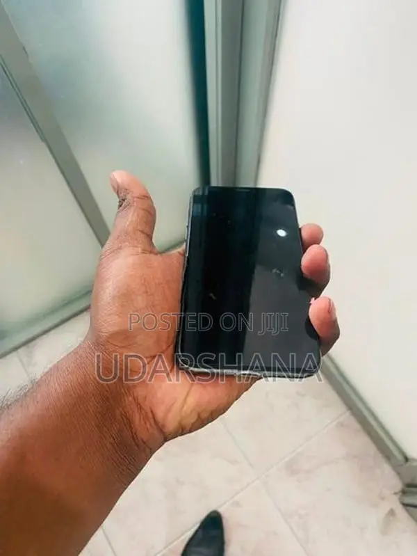 Apple iPhone X (Used)