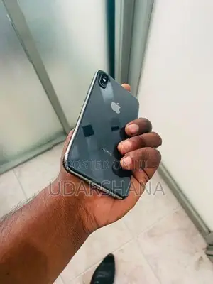 Apple iPhone X (Used)