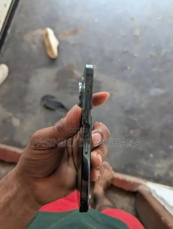 Apple iPhone 13 Pro (Used)