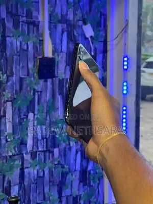 Apple iPhone X (Used)