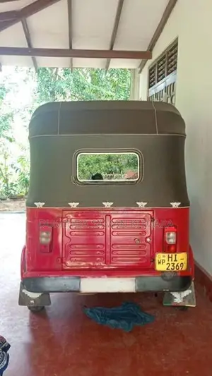 Bajaj RE Three Wheeler 2004