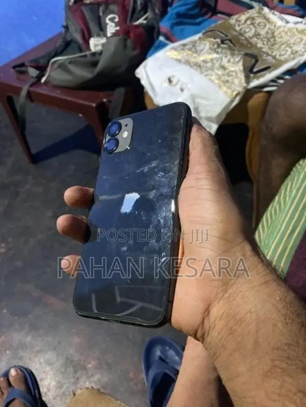 Apple iPhone 11 (Used)