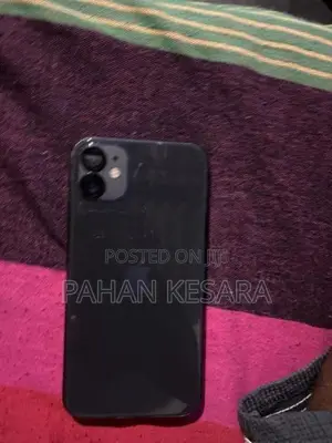 Apple iPhone 11 (Used)