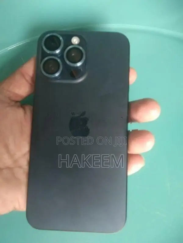 Apple iPhone 15 Pro Max Black (Used)