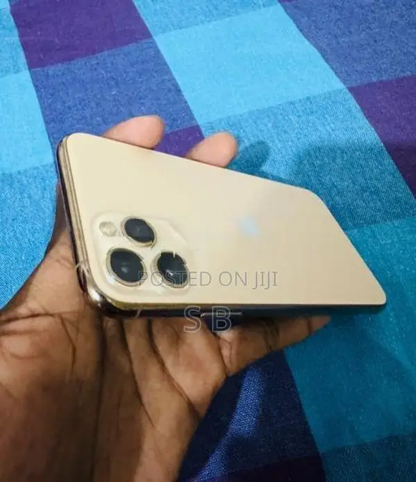 Apple iPhone 11 Pro 256GB (Used)