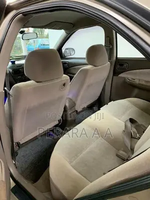 Nissan Sunny 2001