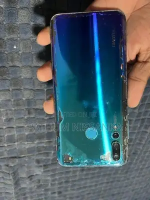 Huawei Nova 4 128GB (Used)