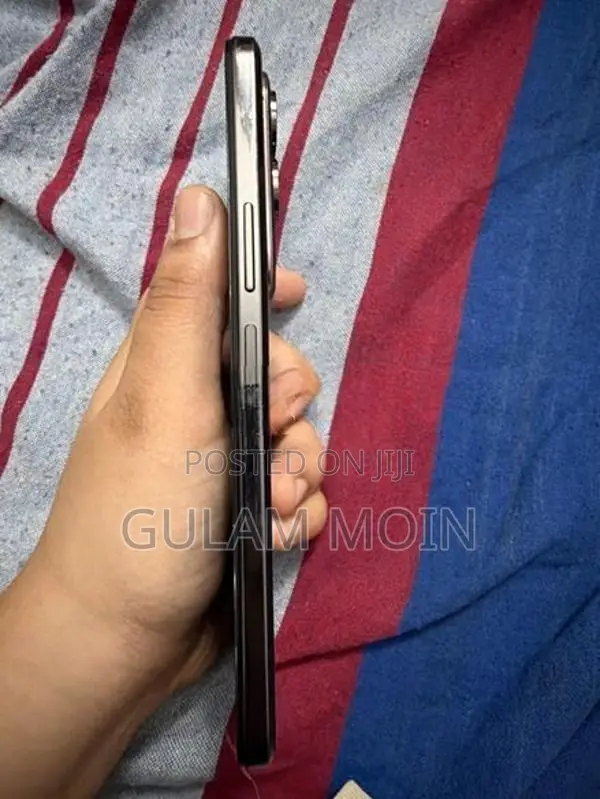 Vivo Y29 (Used)