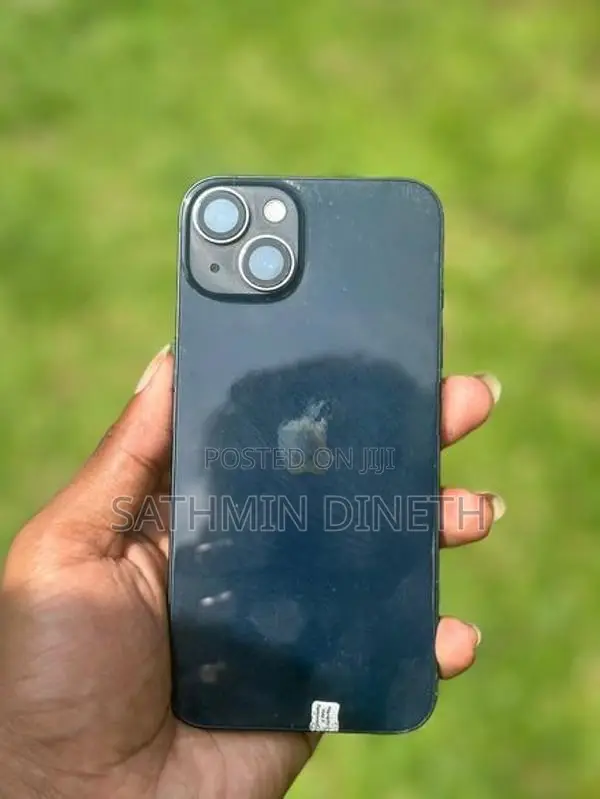 Apple iPhone 13 (Used)