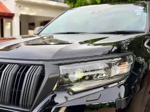 Toyota Land Cruiser Prado 2023
