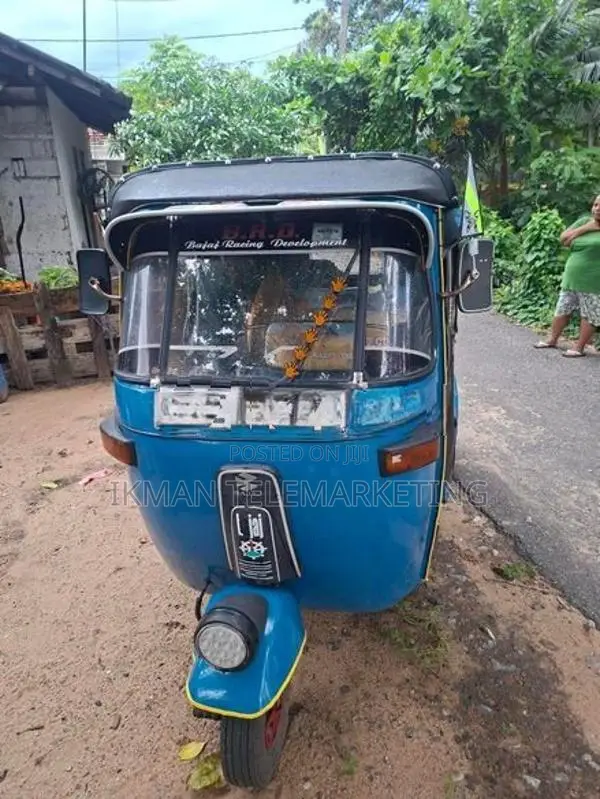 Bajaj RE 2006