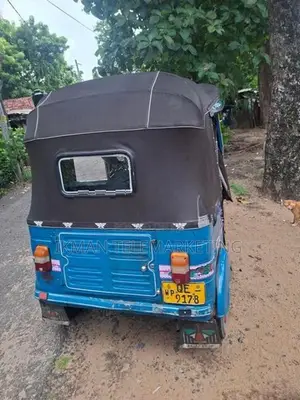 Bajaj RE 2006