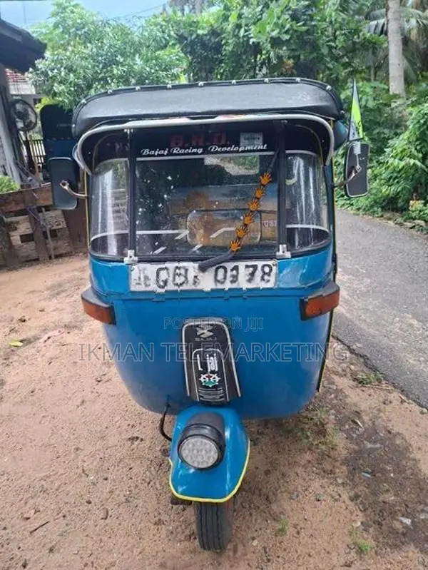 Bajaj RE 2006