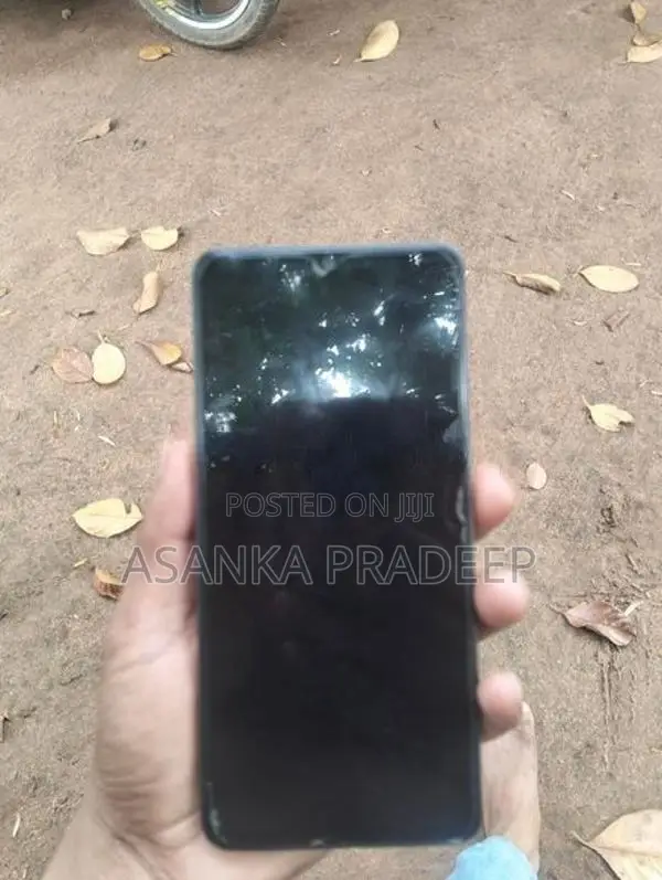 Vivo V27 (Used)