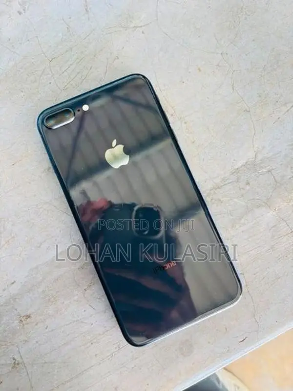 Apple iPhone 8 Plus (Used)