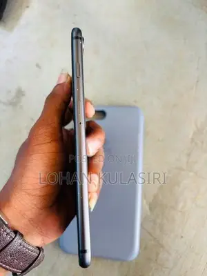 Apple iPhone 8 Plus (Used)