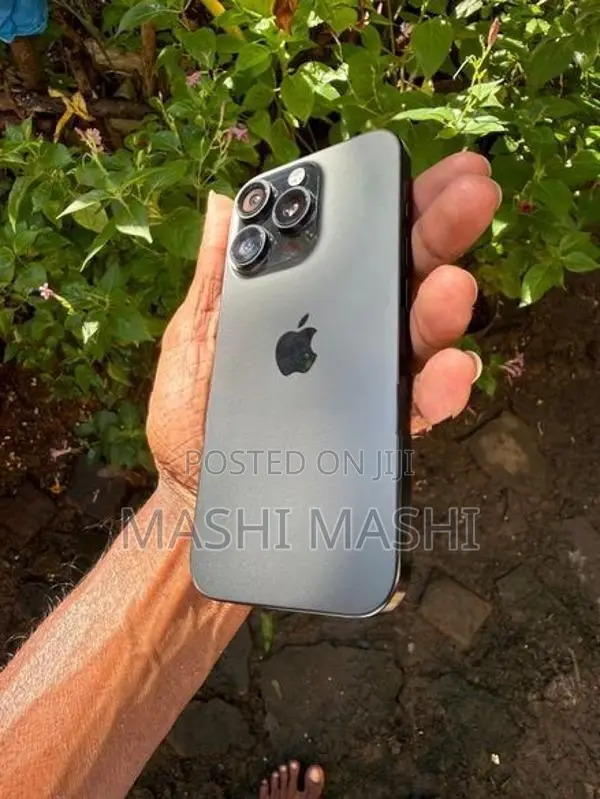Apple iPhone 15 Pro (Used)