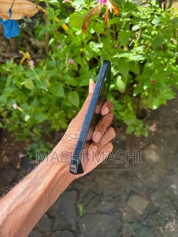 Apple iPhone 15 Pro (Used)