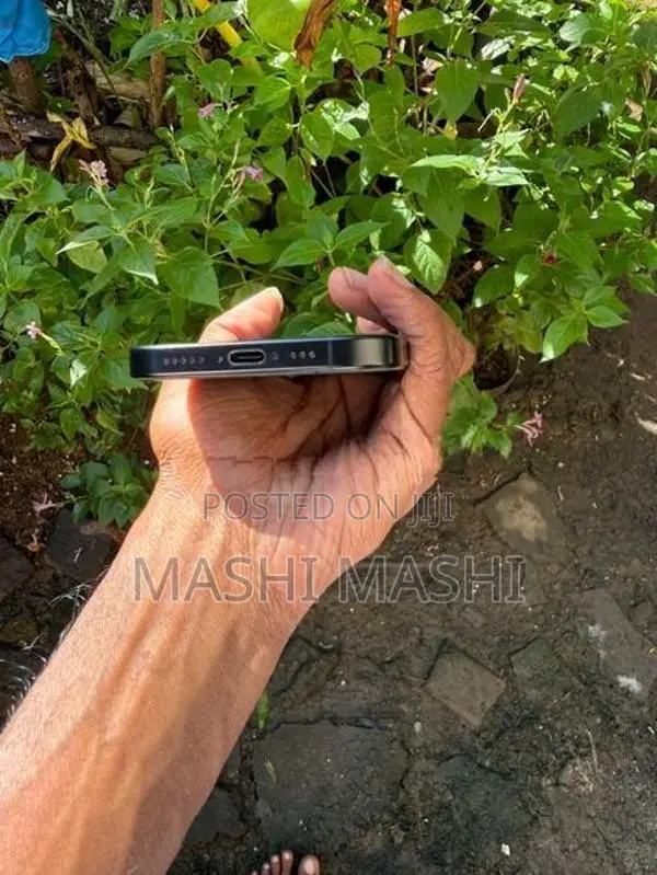Apple iPhone 15 Pro (Used)