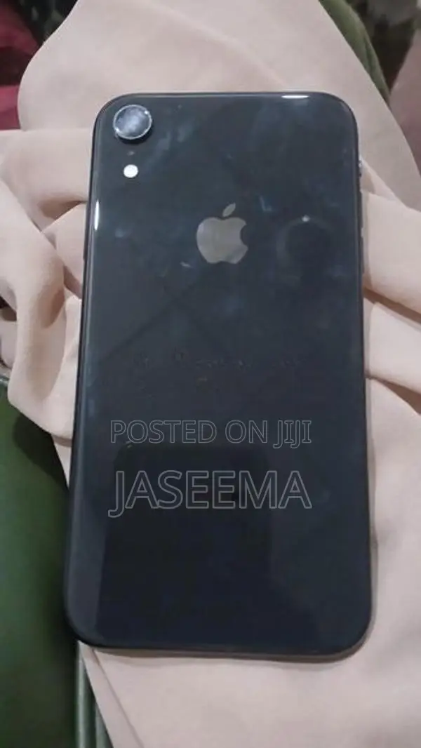 Apple iPhone XR (Used)