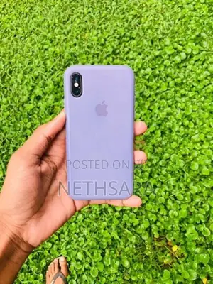 Apple iPhone X (Used)