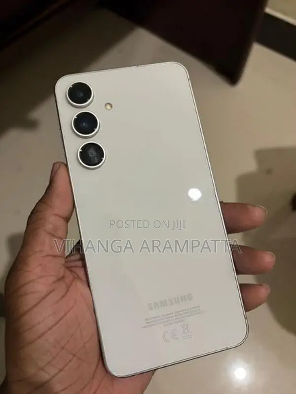 Samsung Galaxy S24 FE (Used)