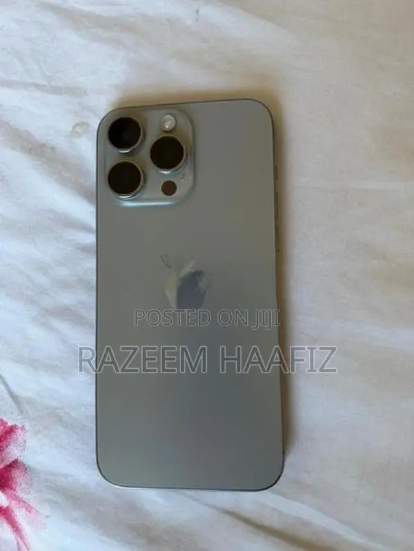 Apple iPhone 15 Pro Max (Used)