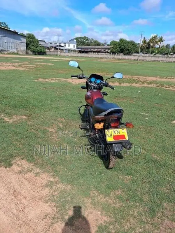 Bajaj Platina 100 2011