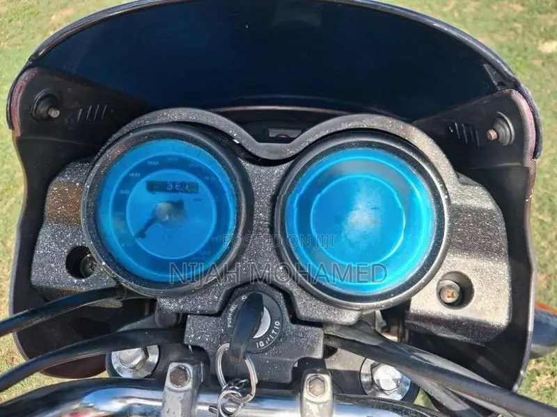 Bajaj Platina 100 2011