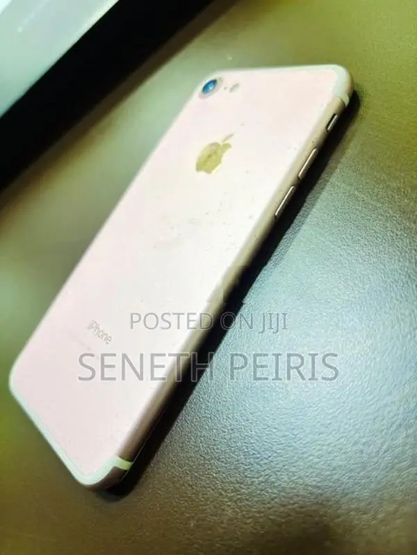 Apple iPhone 7 (Used)