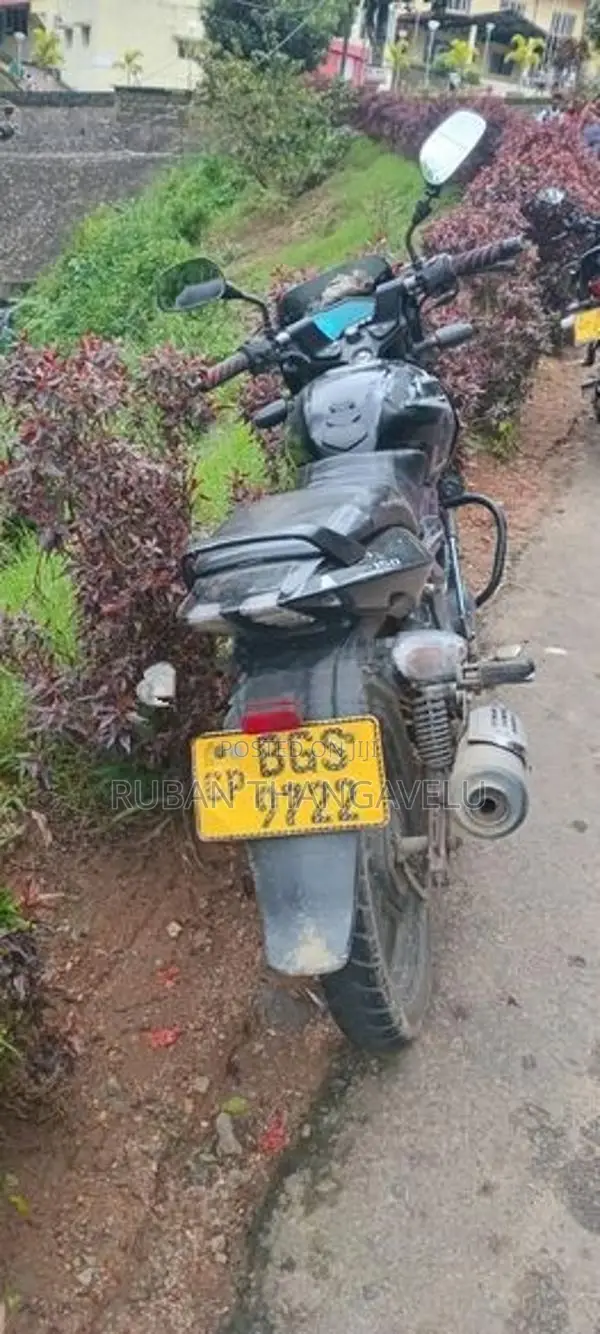 Bajaj Pulsar 150 2018