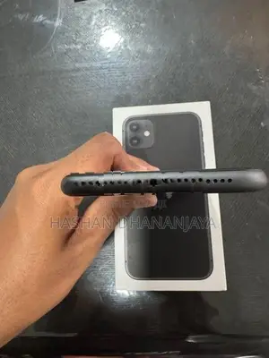 Apple iPhone 11 64GB (Used)
