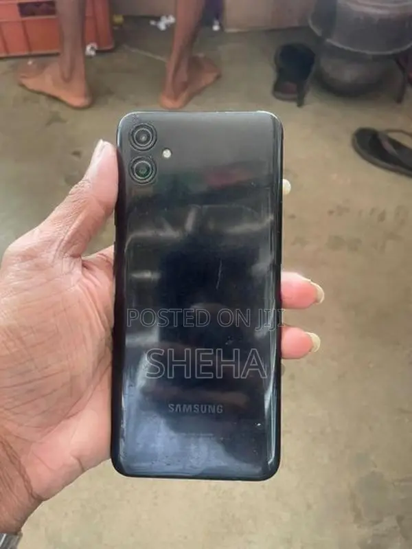 Samsung Galaxy A04e (Used)