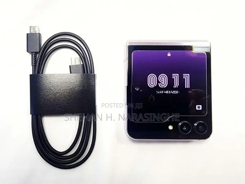Samsung Galaxy Z Flip 5 (Used)