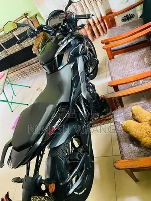 Bajaj Pulsar NS200 2025