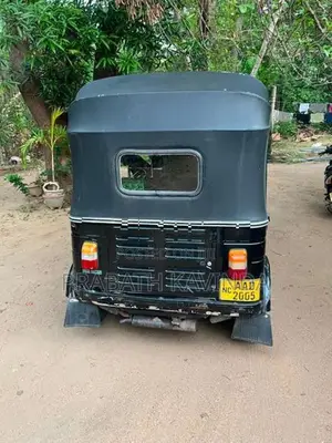 Bajaj RE 2012