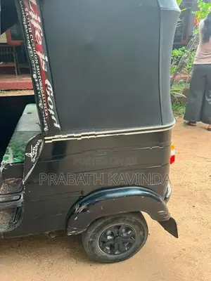 Bajaj RE 2012