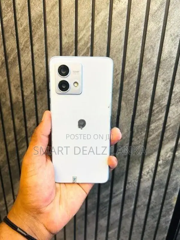 Moto G84 (Used)