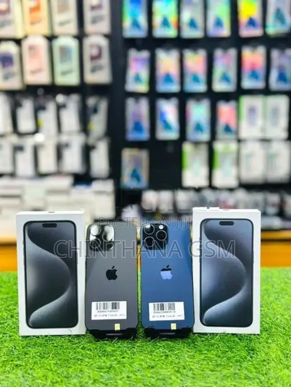Apple iPhone 15 Pro Max 256GB (Used)