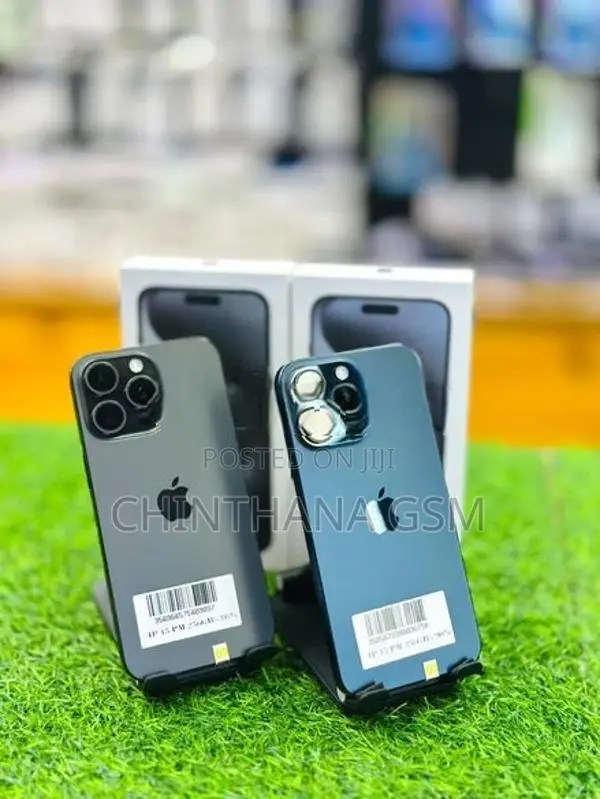 Apple iPhone 15 Pro Max 256GB (Used)