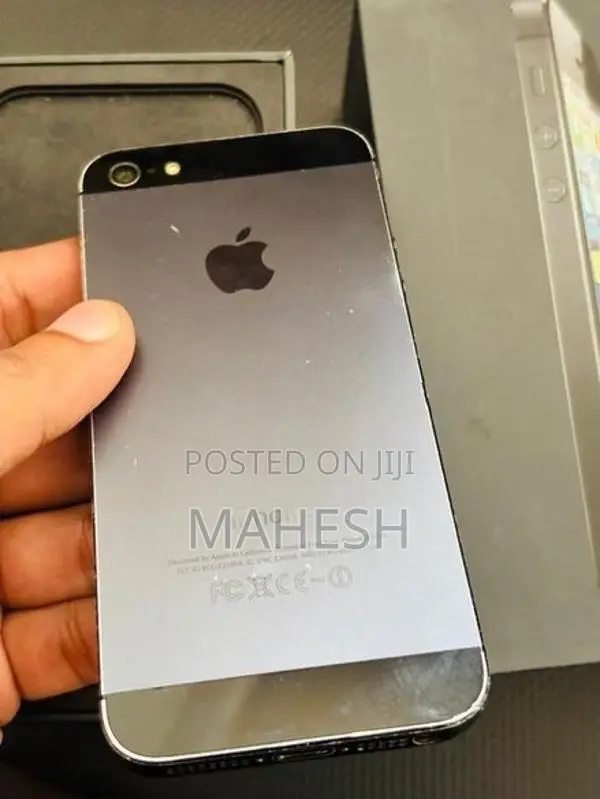 Apple iPhone 5 (Used)