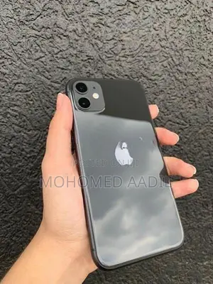 Apple iPhone 11 (Used)