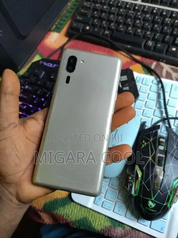 Sharp Aquos Xx (Used)