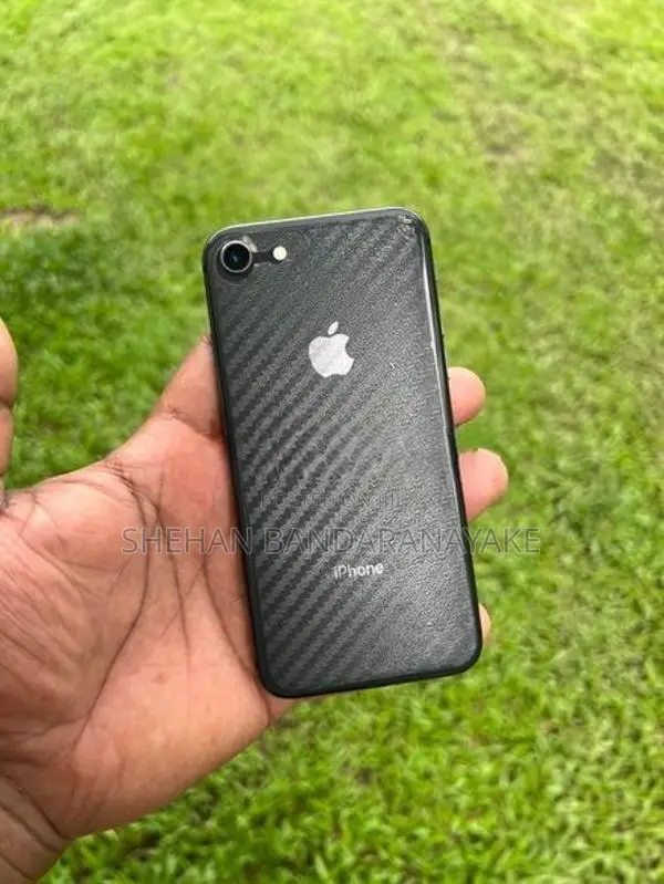 Apple iPhone 8 64GB (Used)