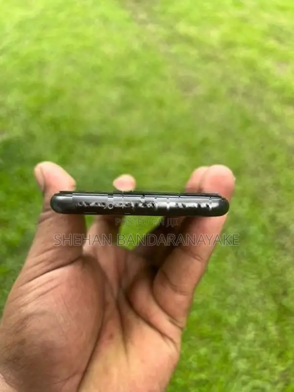 Apple iPhone 8 64GB (Used)