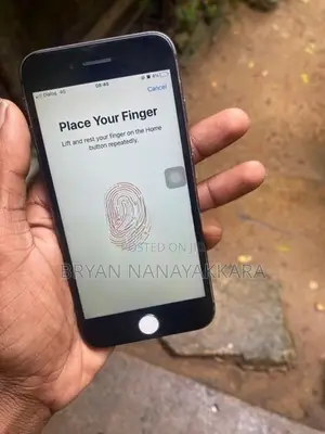 Apple iPhone 8 (Used)