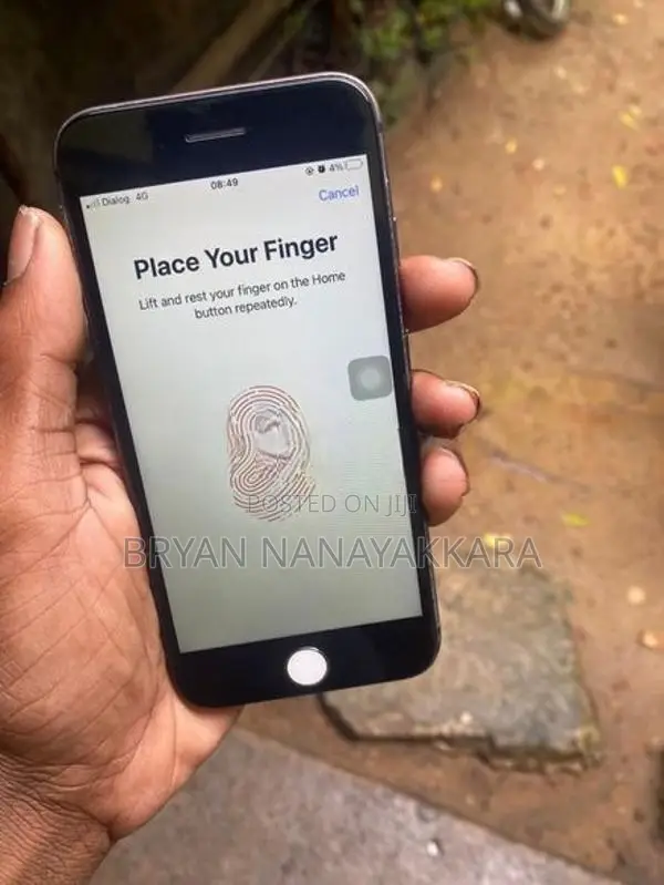 Apple iPhone 8 (Used)